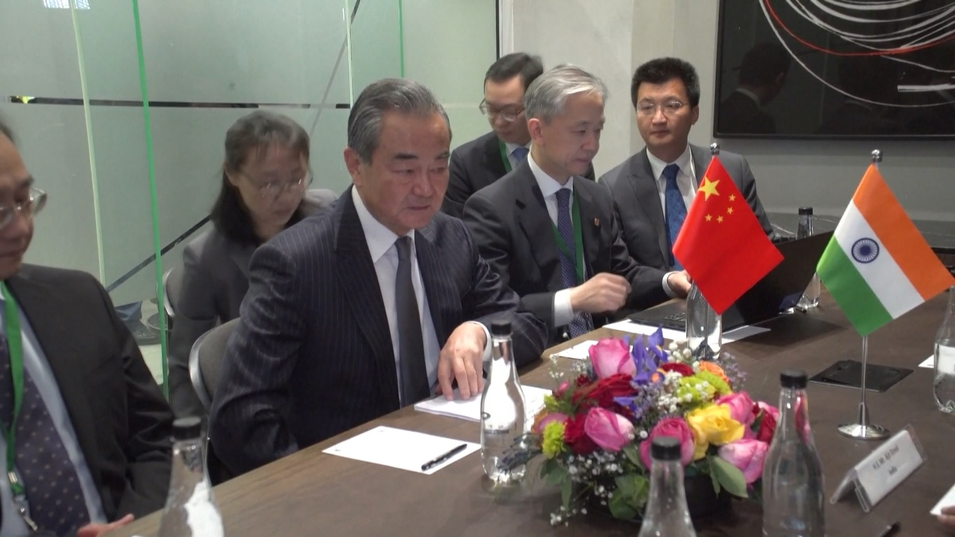 Ia bertemu dengan Penasihat Keamanan Nasional India