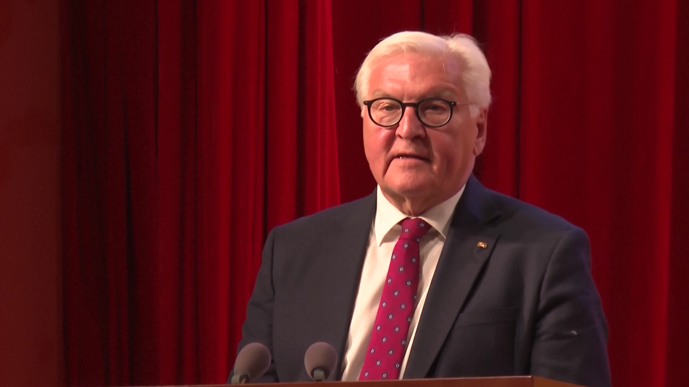 Presiden Jerman Dianugerahi Gelar Profesor Kehormatan dalam Kunjungan ke Universitas Peking