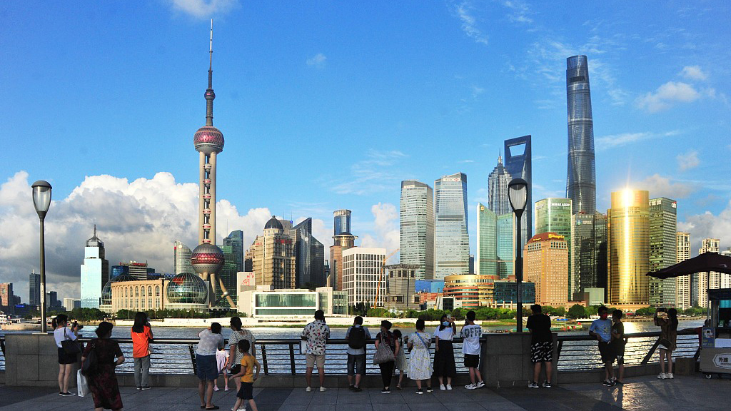 Xi Jinping meminta kepada  semua anggota PKT untuk berjuang dalam persatuan untuk membangun Tiongkok sosialis modern dalam segala hal