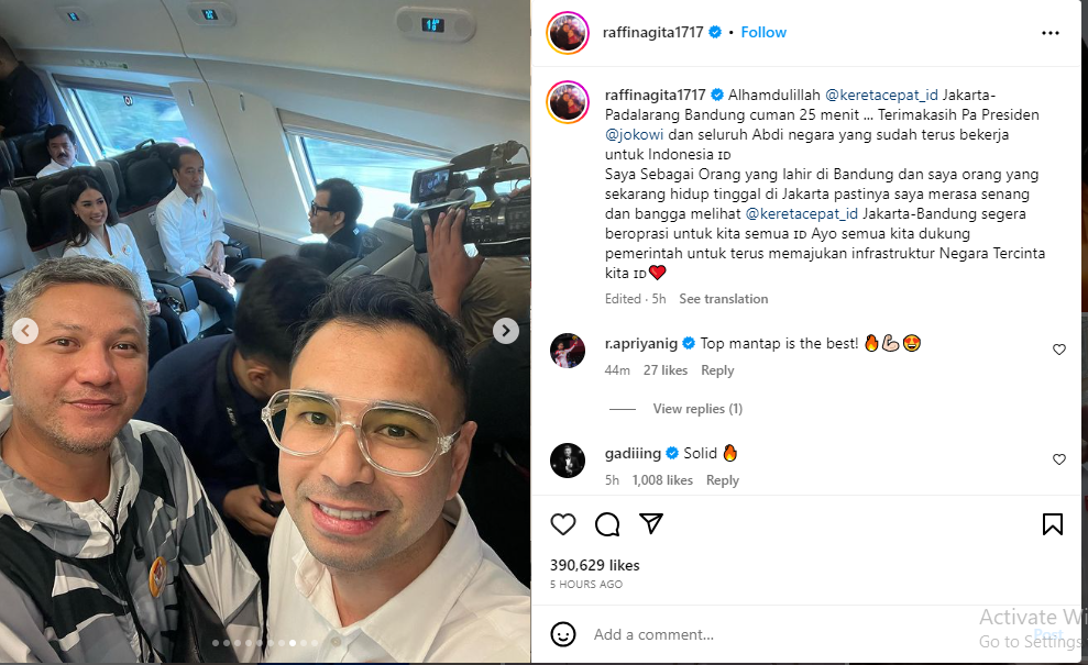 Presiden Joko Widodo (Jokowi) melakukan uji coba atau menjajal operasional kereta api cepat Jakarta-Bandung dari Stasiun Kereta Cepat Jakarta-Bandung (KCJB) Halim