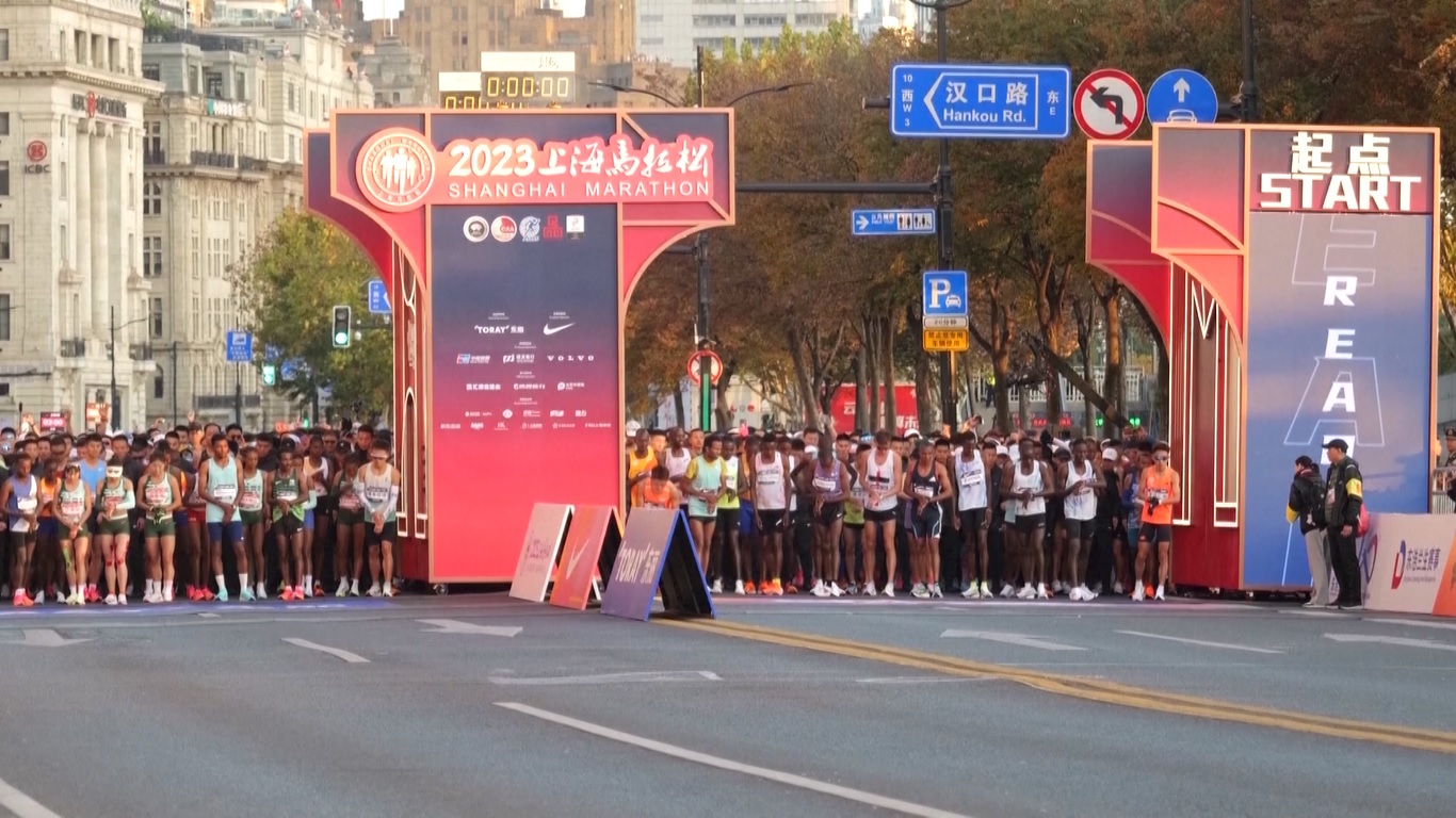 Jumlah peserta yang berhasil menyelesaikan lomba di Shanghai Marathon tahun ini tercatat lebih dari 97 persen