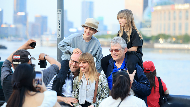 Paruh Pertama 2025, Tiongkok Kedatangan 13,64 juta Warga Negara Asing Bebas Visa