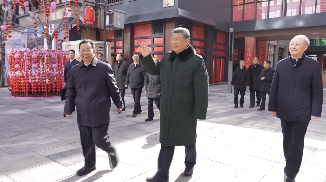 Xi Jinping Kunjungi Kawasan Komersial Longfusi di Beijing, Sampaikan Ucapan Selamat Tahun Baru Imlek kepada Seluruh Warga Tiongkok